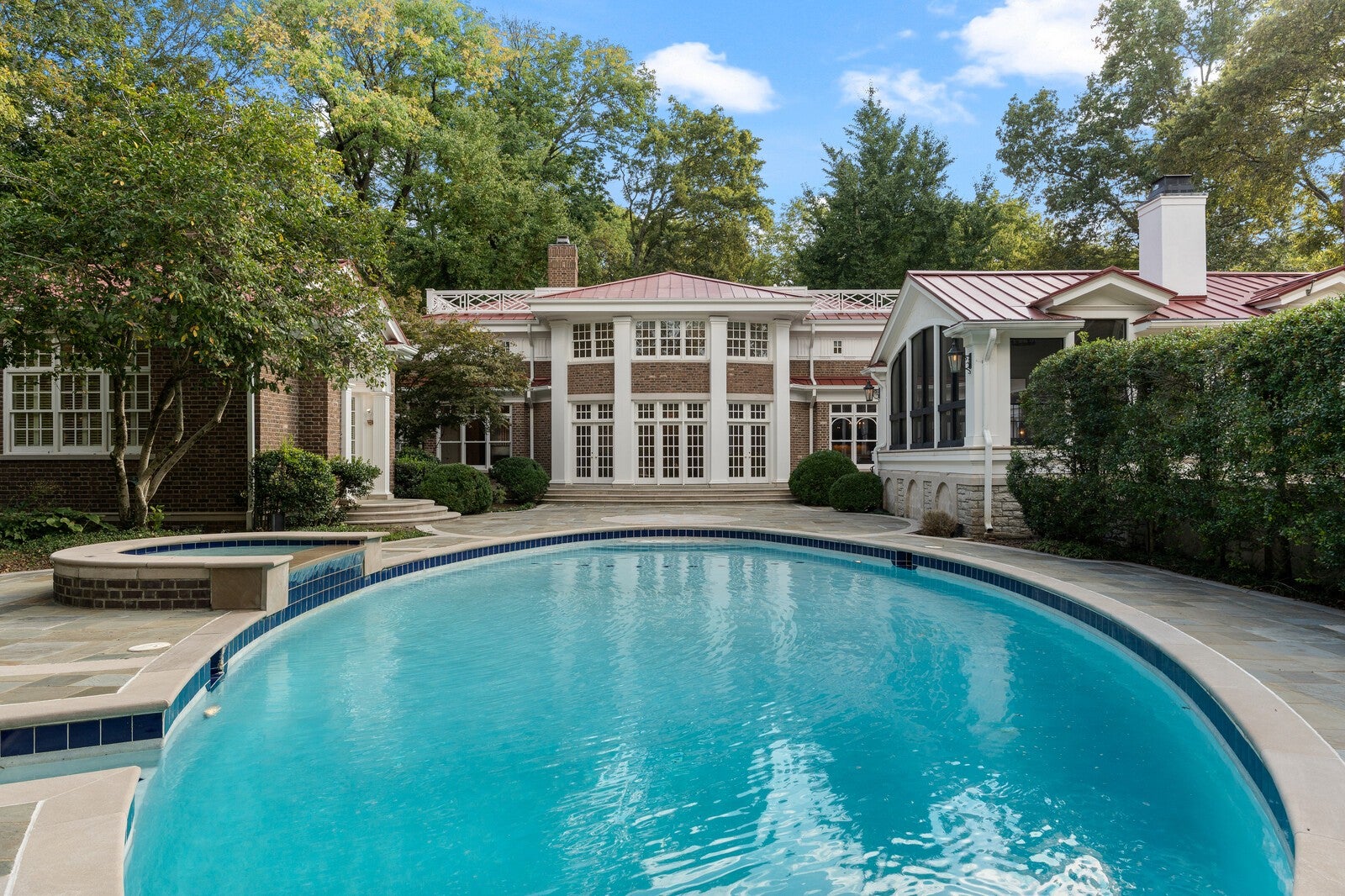 Nashville, Tennessee, 37205, United States, 5 Bedrooms Bedrooms, ,7 BathroomsBathrooms,Residential,Active,1965991