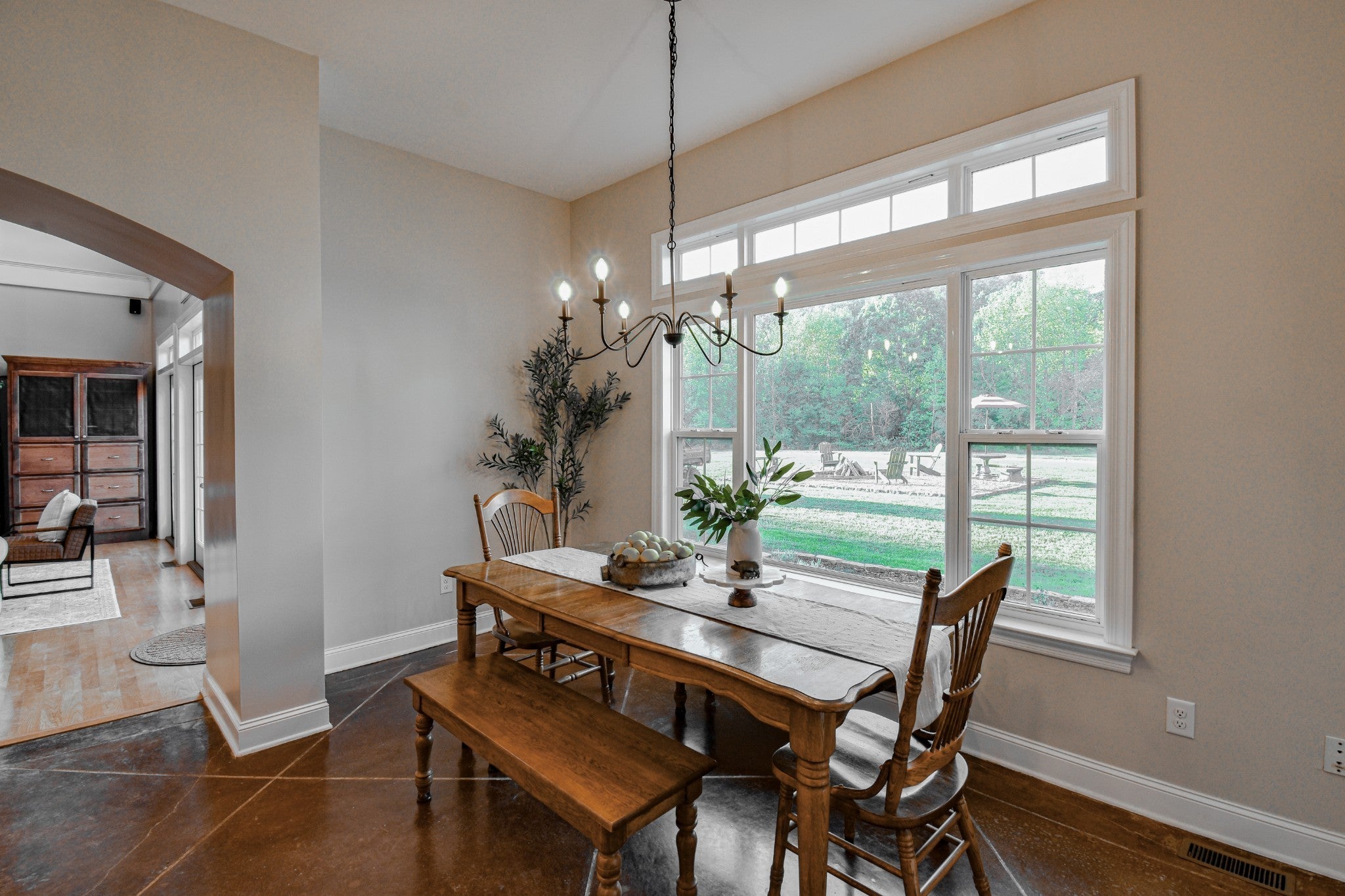 Hohenwald, Tennessee, 38462, United States, 6 Bedrooms Bedrooms, ,3 BathroomsBathrooms,Residential,Active,1964507