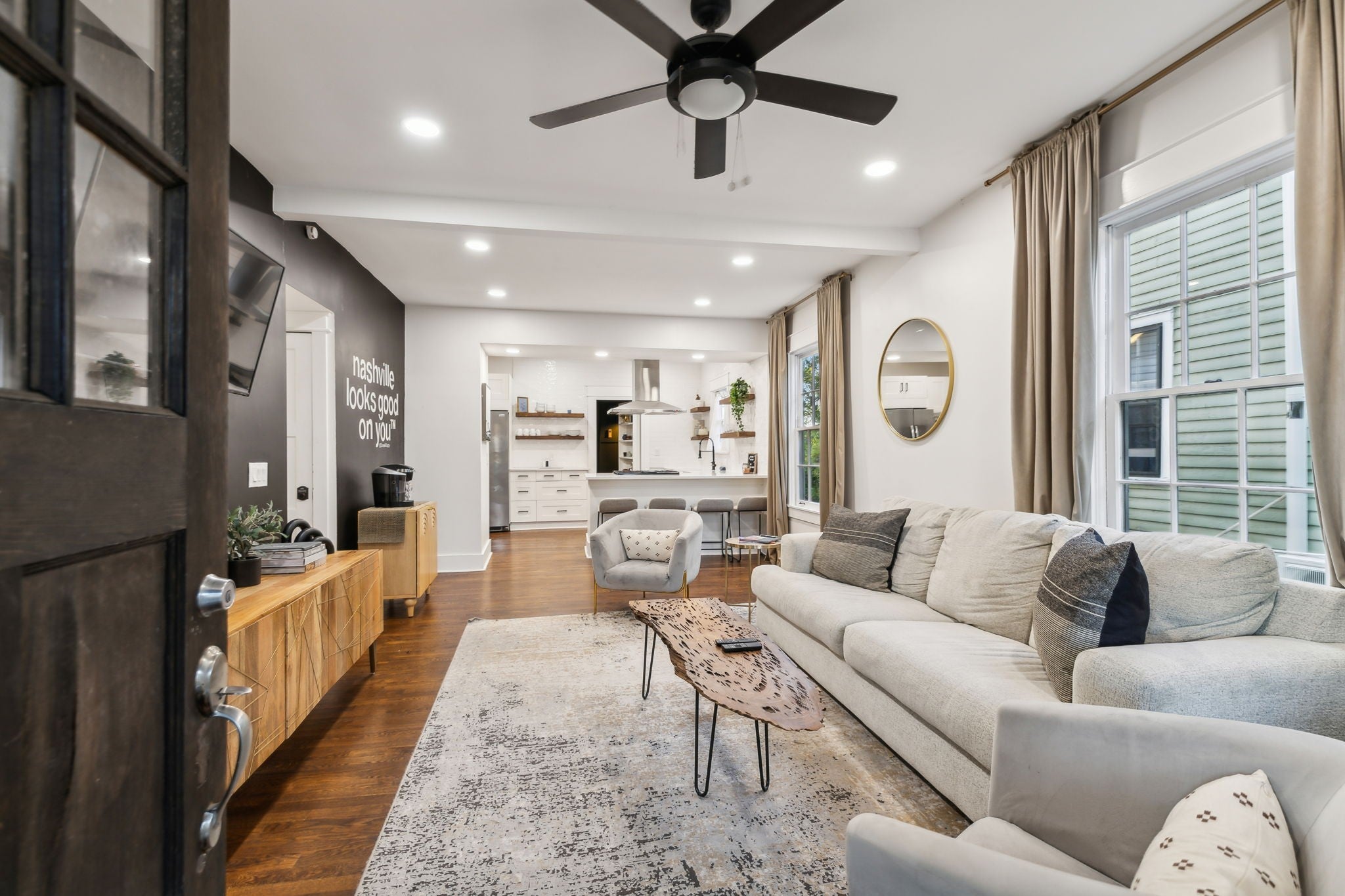 Nashville, Tennessee, 37206, United States, 3 Bedrooms Bedrooms, ,2 BathroomsBathrooms,Residential,Active,1912805