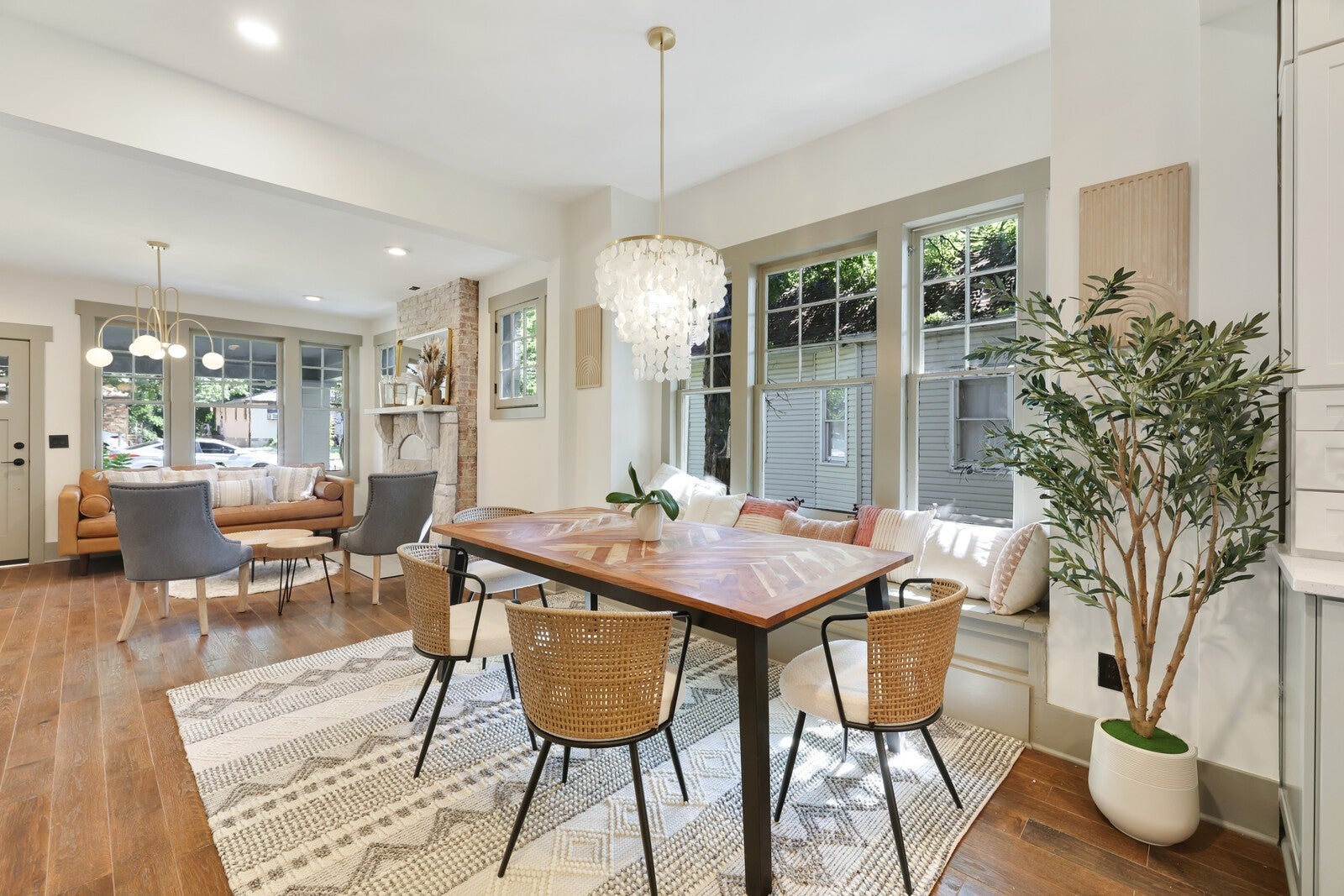 Nashville, Tennessee, 37206, United States, 4 Bedrooms Bedrooms, ,4 BathroomsBathrooms,Residential,Active,1953279