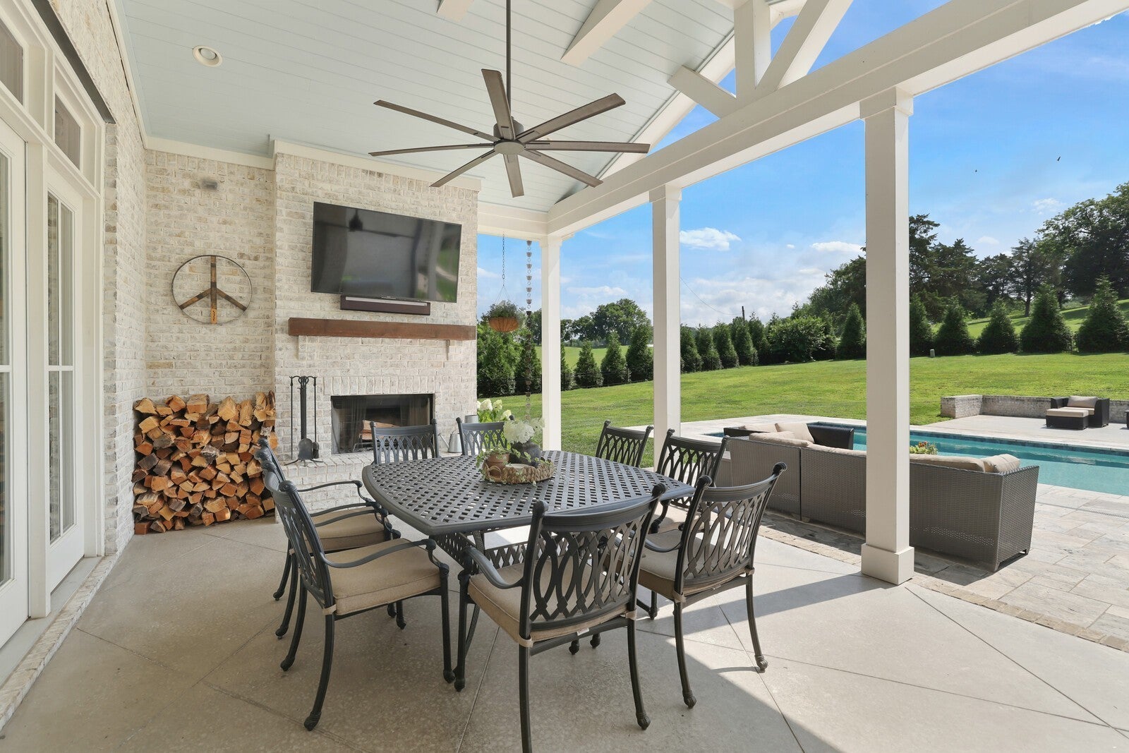 Franklin, Tennessee, 37069, United States, 5 Bedrooms Bedrooms, ,7 BathroomsBathrooms,Residential,Active,1985606