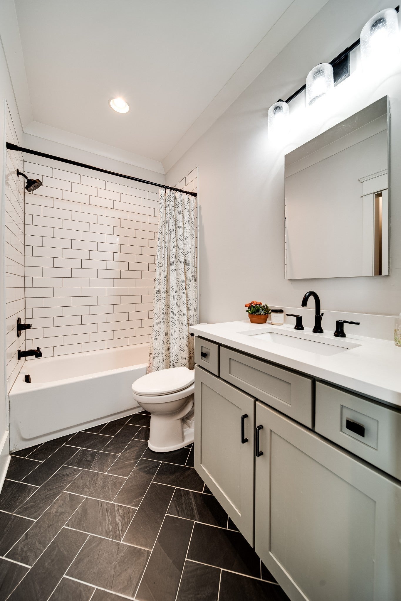 Franklin, Tennessee, 37069, United States, 5 Bedrooms Bedrooms, ,7 BathroomsBathrooms,Residential,Active,1985606