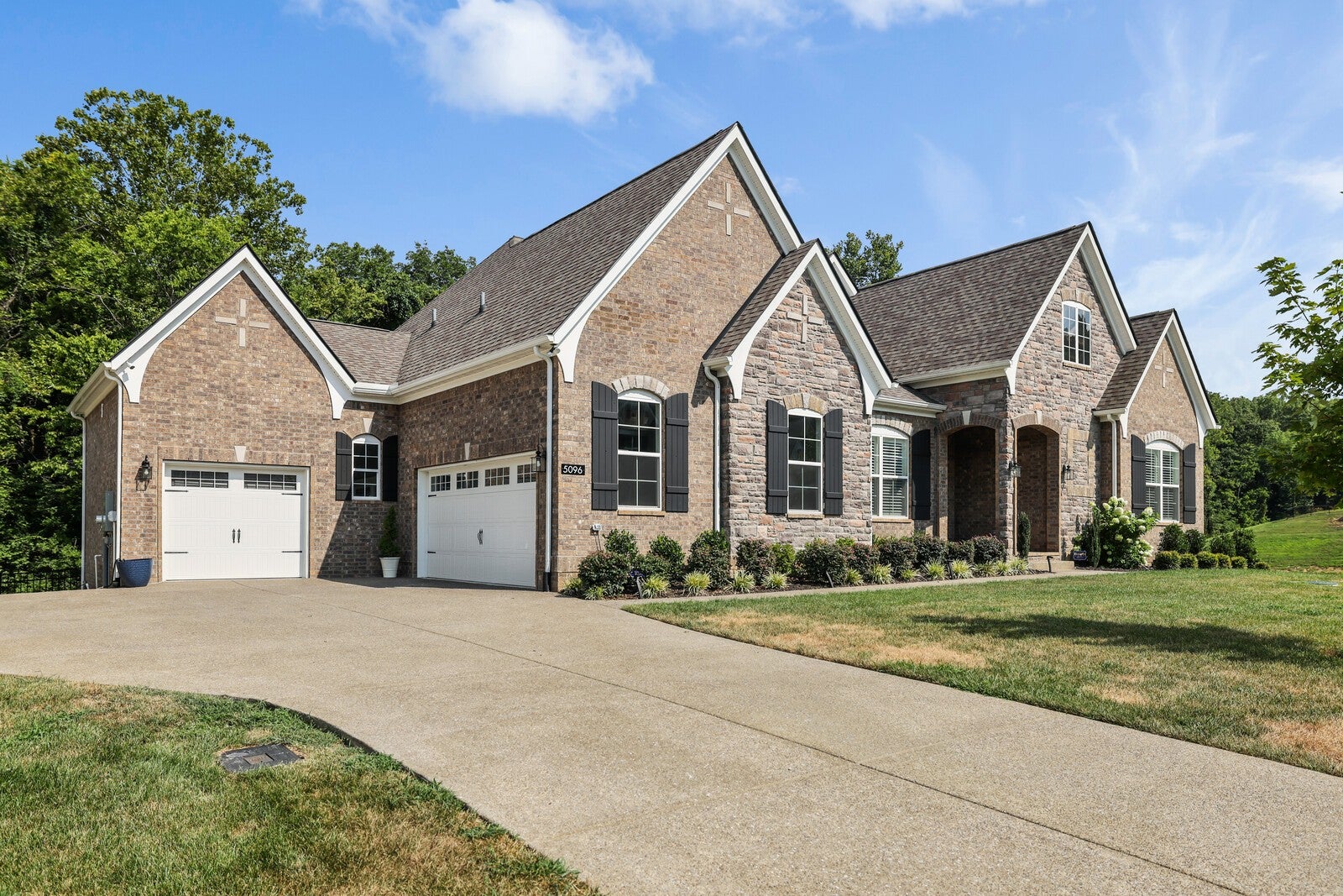 Franklin, Tennessee, 37064, United States, 3 Bedrooms Bedrooms, ,4 BathroomsBathrooms,Residential,Active,1907978
