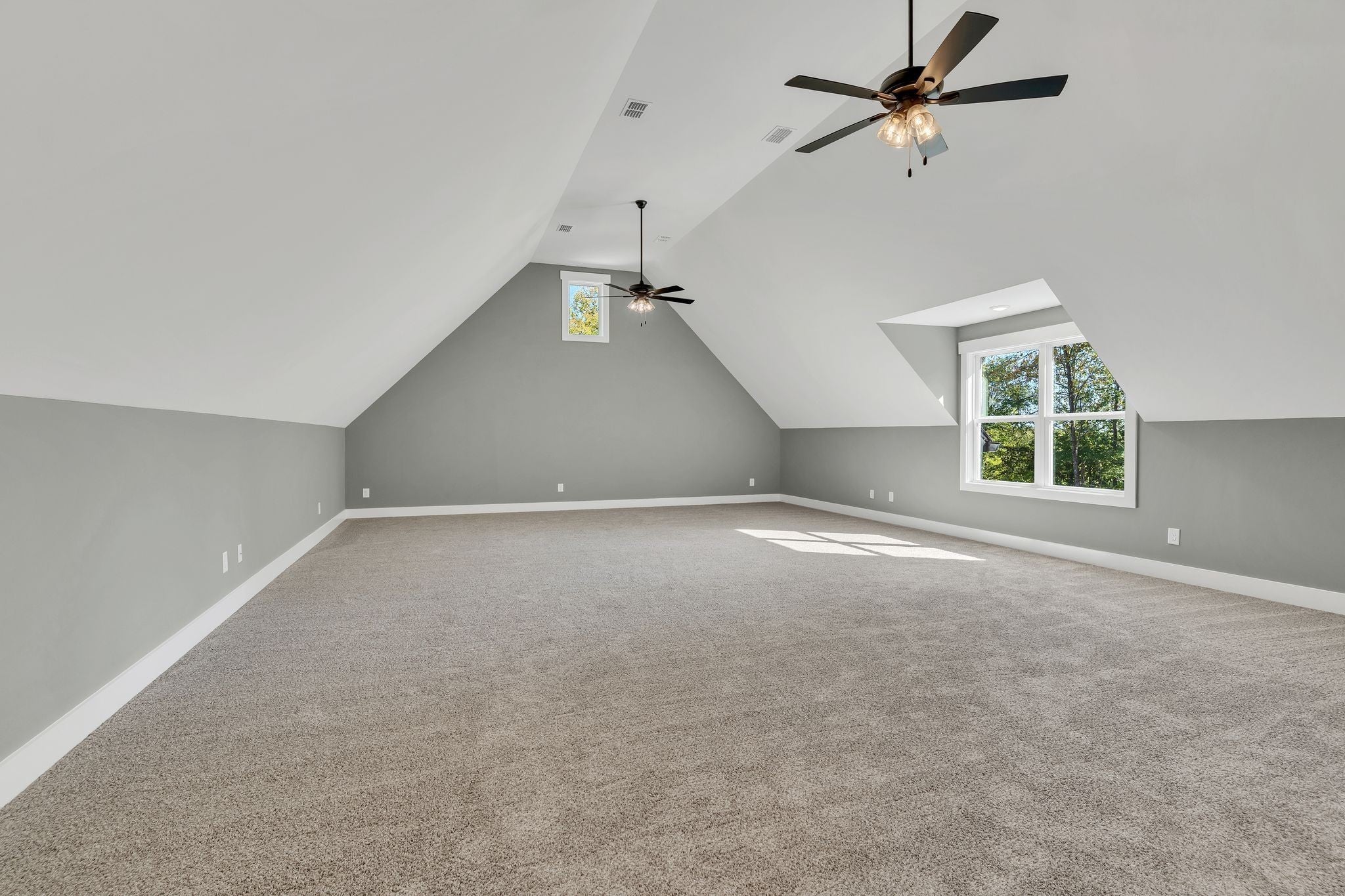 Hendersonville, Tennessee, 37075, United States, 4 Bedrooms Bedrooms, ,4 BathroomsBathrooms,Residential,Active,2011440