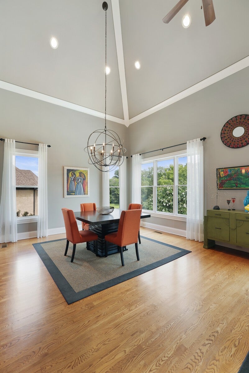Brentwood, Tennessee, 37027, United States, 5 Bedrooms Bedrooms, ,5 BathroomsBathrooms,Residential,Active,1914575