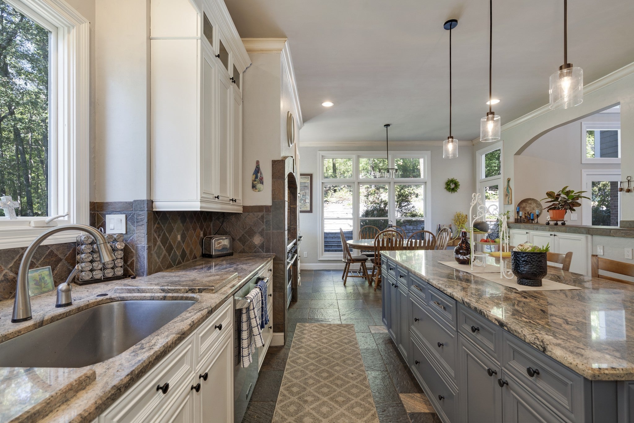 Franklin, Tennessee, 37069, United States, 5 Bedrooms Bedrooms, ,5 BathroomsBathrooms,Residential,Active,1965859