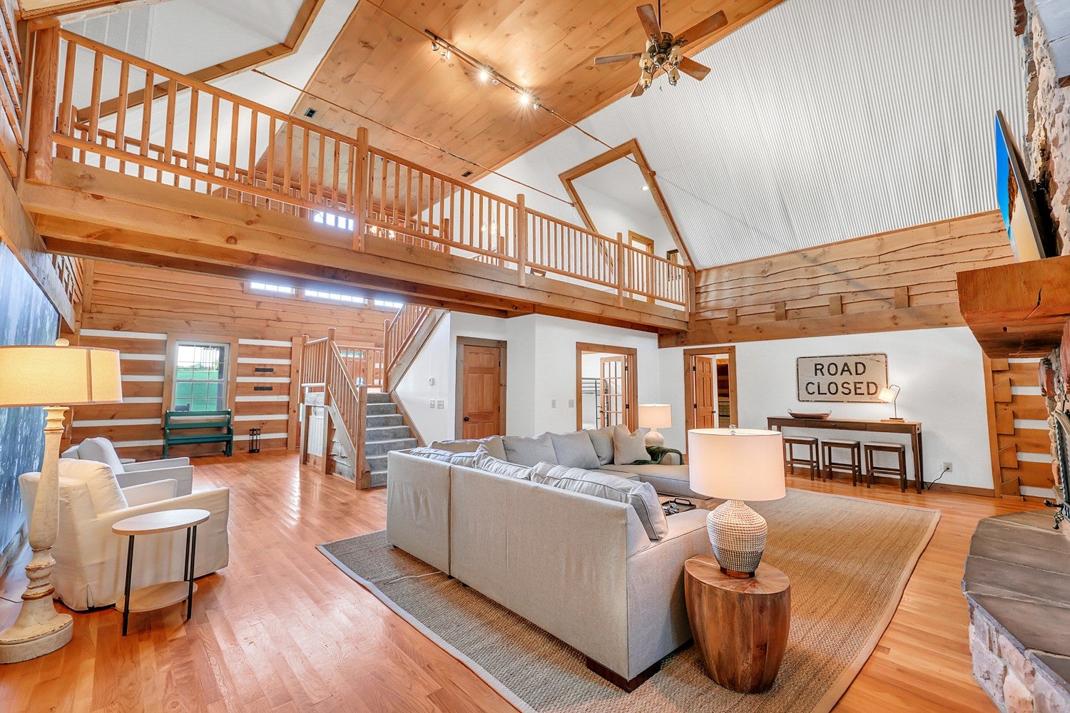 Cross Plains, Tennessee, 37049, United States, 4 Bedrooms Bedrooms, ,3 BathroomsBathrooms,Residential,Active,1929704