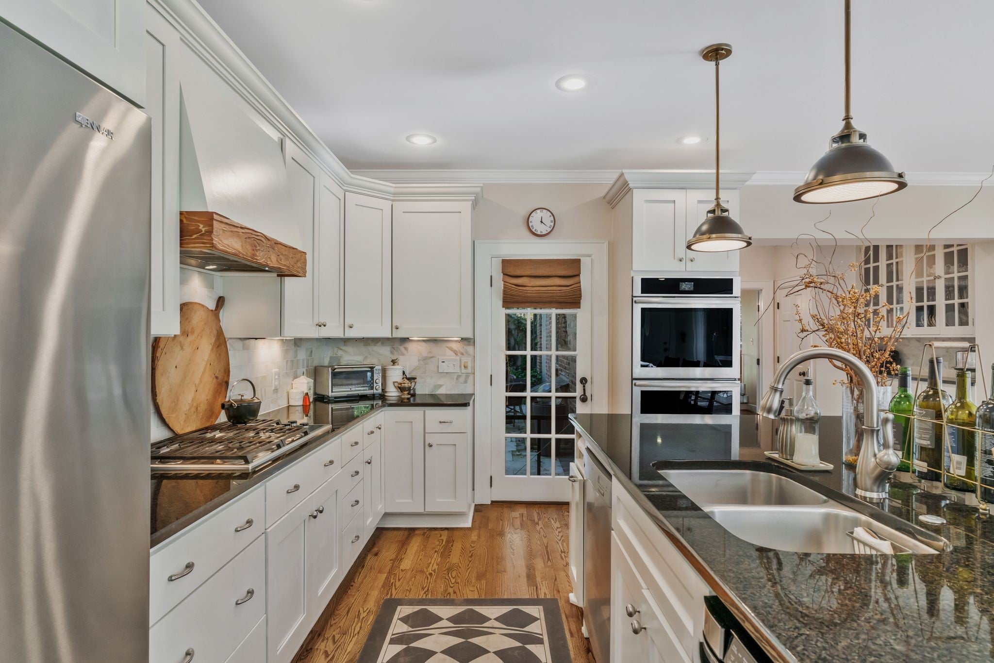 Nashville, Tennessee, 37215, United States, 4 Bedrooms Bedrooms, ,5 BathroomsBathrooms,Residential,Active,1988489