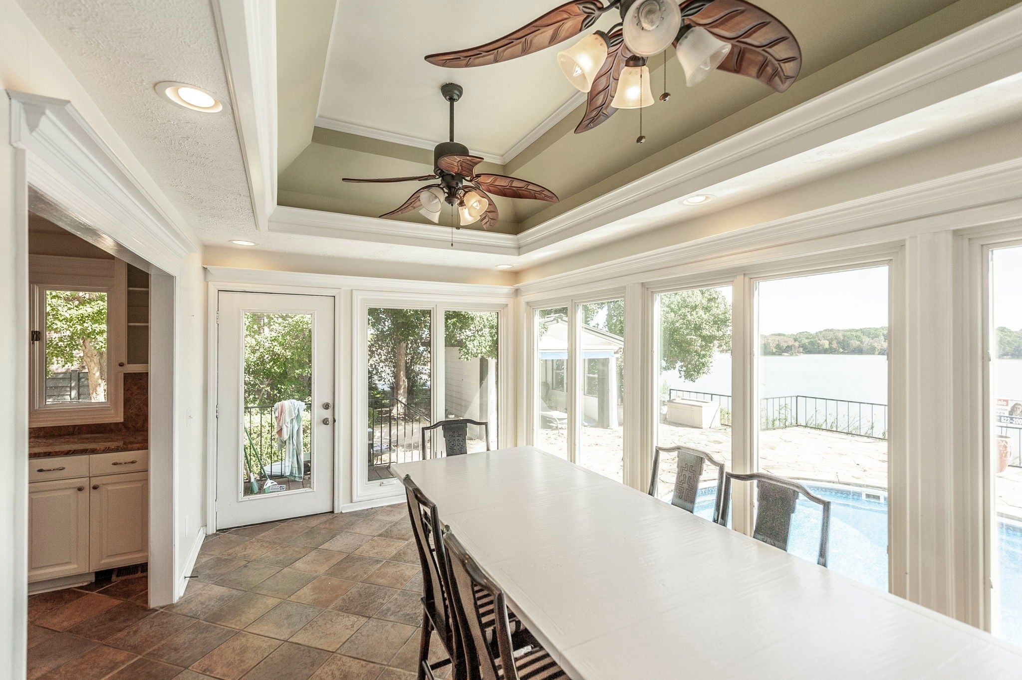 Hendersonville, Tennessee, 37075, United States, 4 Bedrooms Bedrooms, ,4 BathroomsBathrooms,Residential,Active,1959950