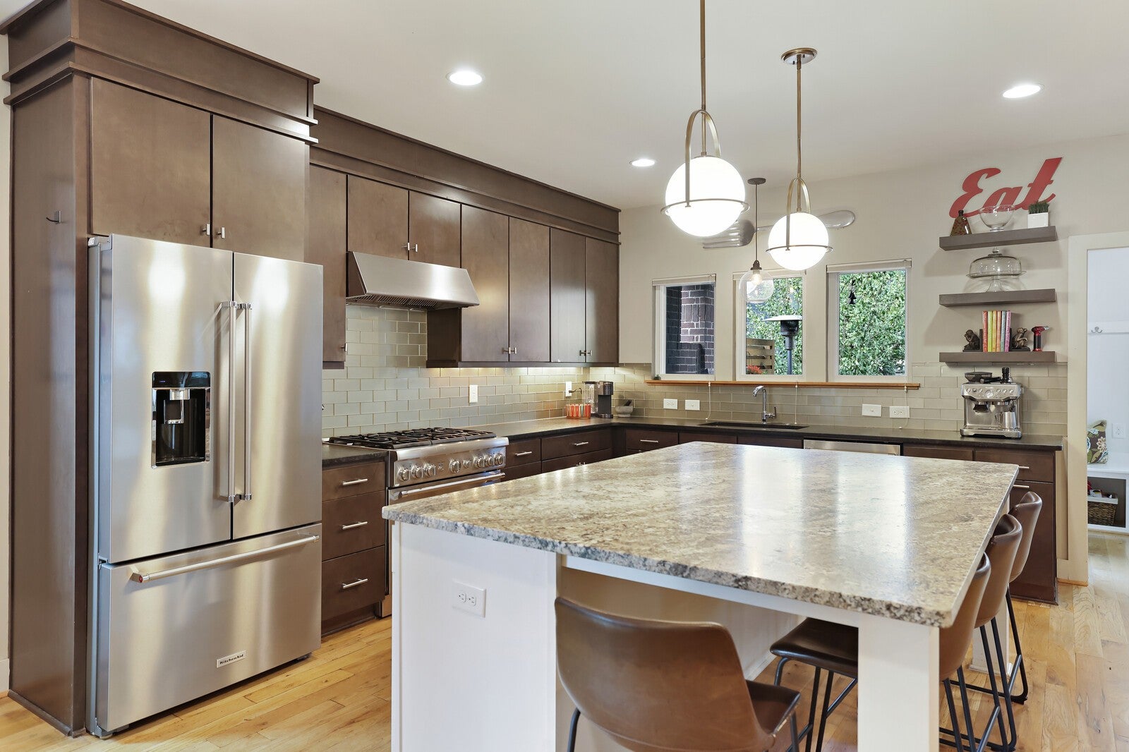 Nashville, Tennessee, 37206, United States, 4 Bedrooms Bedrooms, ,3 BathroomsBathrooms,Residential,Active,1969649