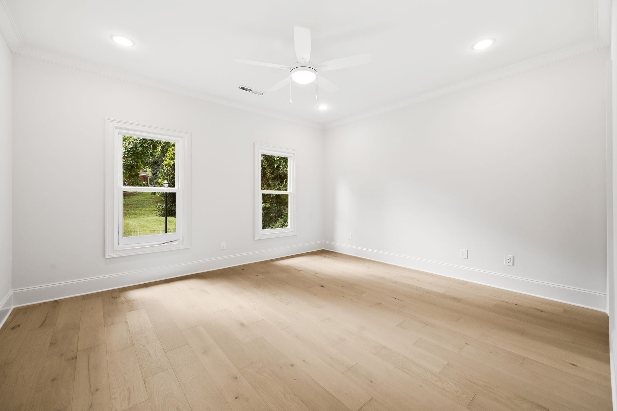 Brentwood, Tennessee, 37027, United States, 5 Bedrooms Bedrooms, ,5 BathroomsBathrooms,Residential,Active,1992550