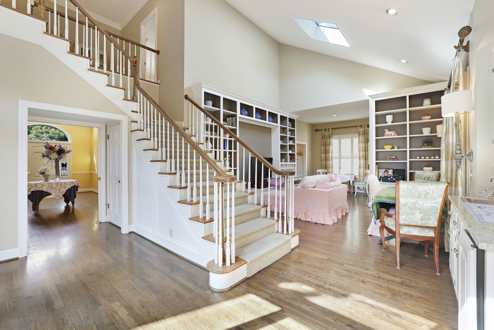 Nashville, Tennessee, 37205, United States, 4 Bedrooms Bedrooms, ,4 BathroomsBathrooms,Residential,Active,1953261
