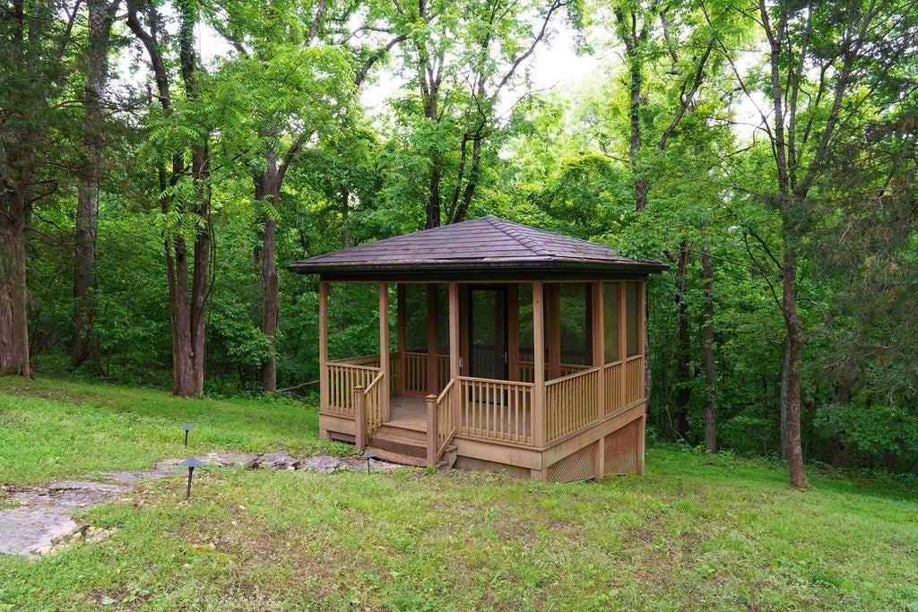 Hendersonville, Tennessee, 37075, United States, 4 Bedrooms Bedrooms, ,4 BathroomsBathrooms,Residential,Active,1936380