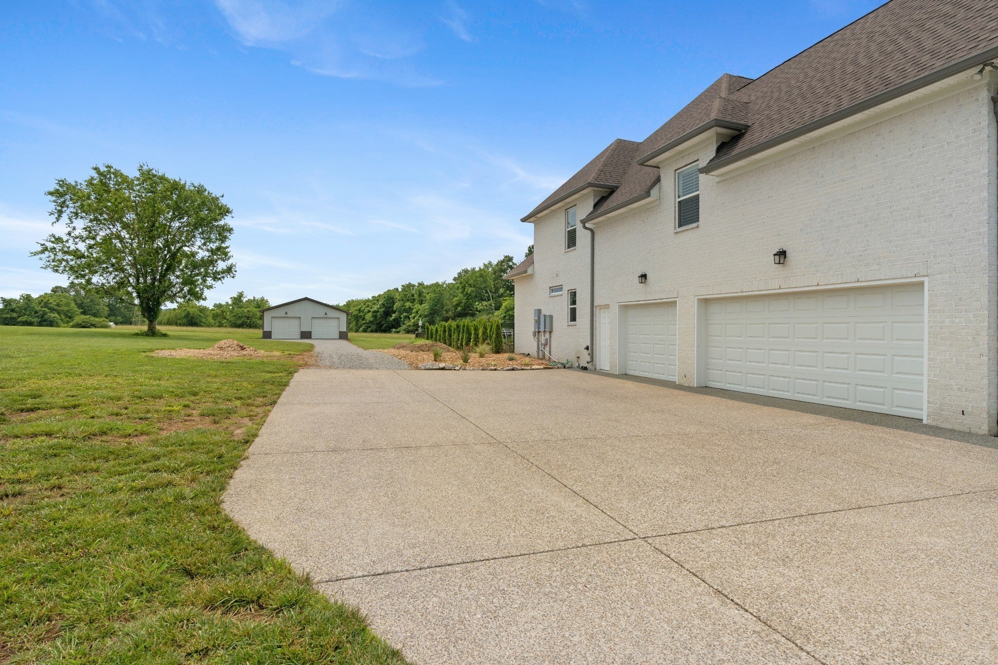 Lebanon, Tennessee, 37087, United States, 4 Bedrooms Bedrooms, ,3 BathroomsBathrooms,Residential,Contingent,2007216