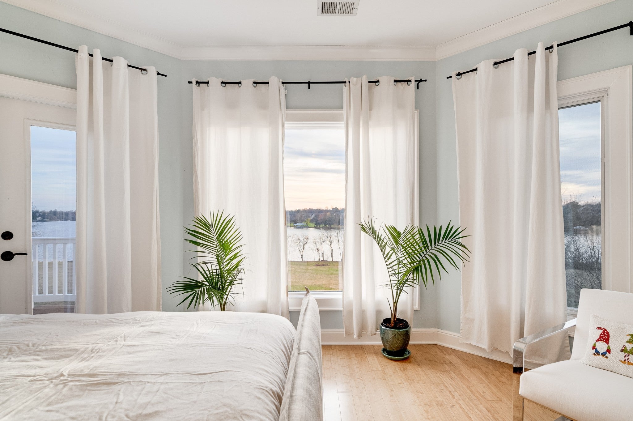 Gallatin, Tennessee, 37066, United States, 4 Bedrooms Bedrooms, ,5 BathroomsBathrooms,Residential,Active,1986918