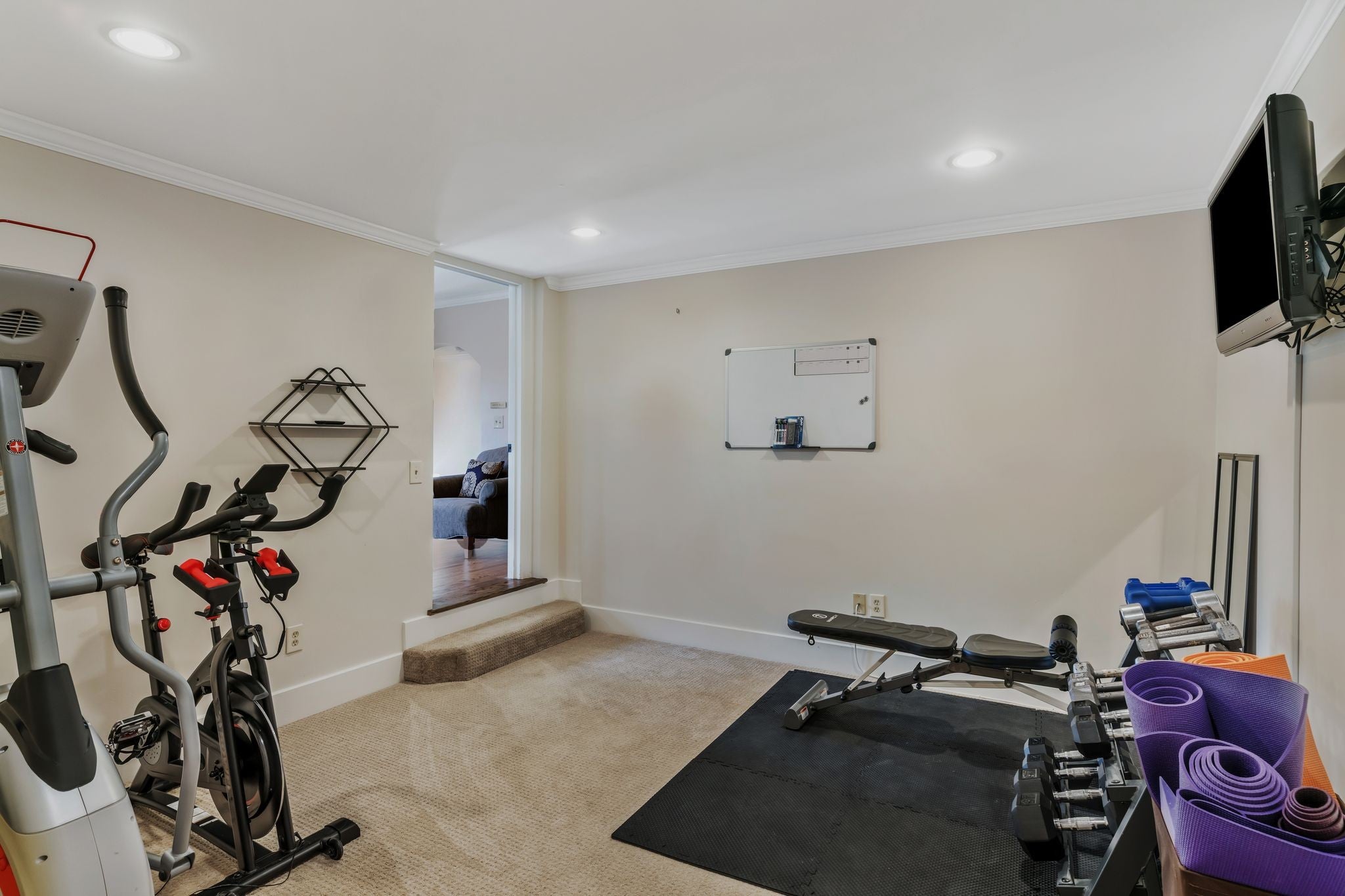 Nashville, Tennessee, 37215, United States, 4 Bedrooms Bedrooms, ,5 BathroomsBathrooms,Residential,Active,1988489