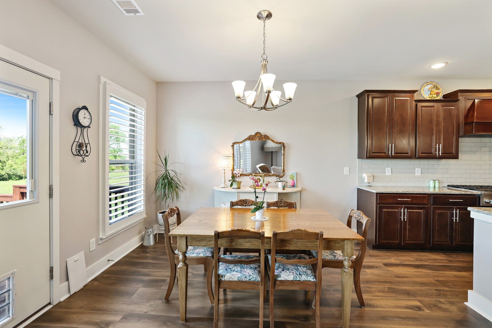 Spring Hill, Tennessee, 37174, United States, 5 Bedrooms Bedrooms, ,5 BathroomsBathrooms,Residential,Active,1790153