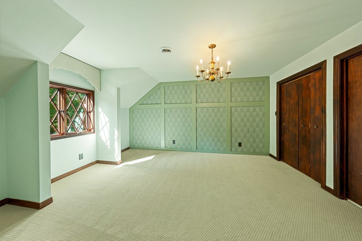 Columbia, Tennessee, 38401, United States, 4 Bedrooms Bedrooms, ,3 BathroomsBathrooms,Residential,Active,2007952