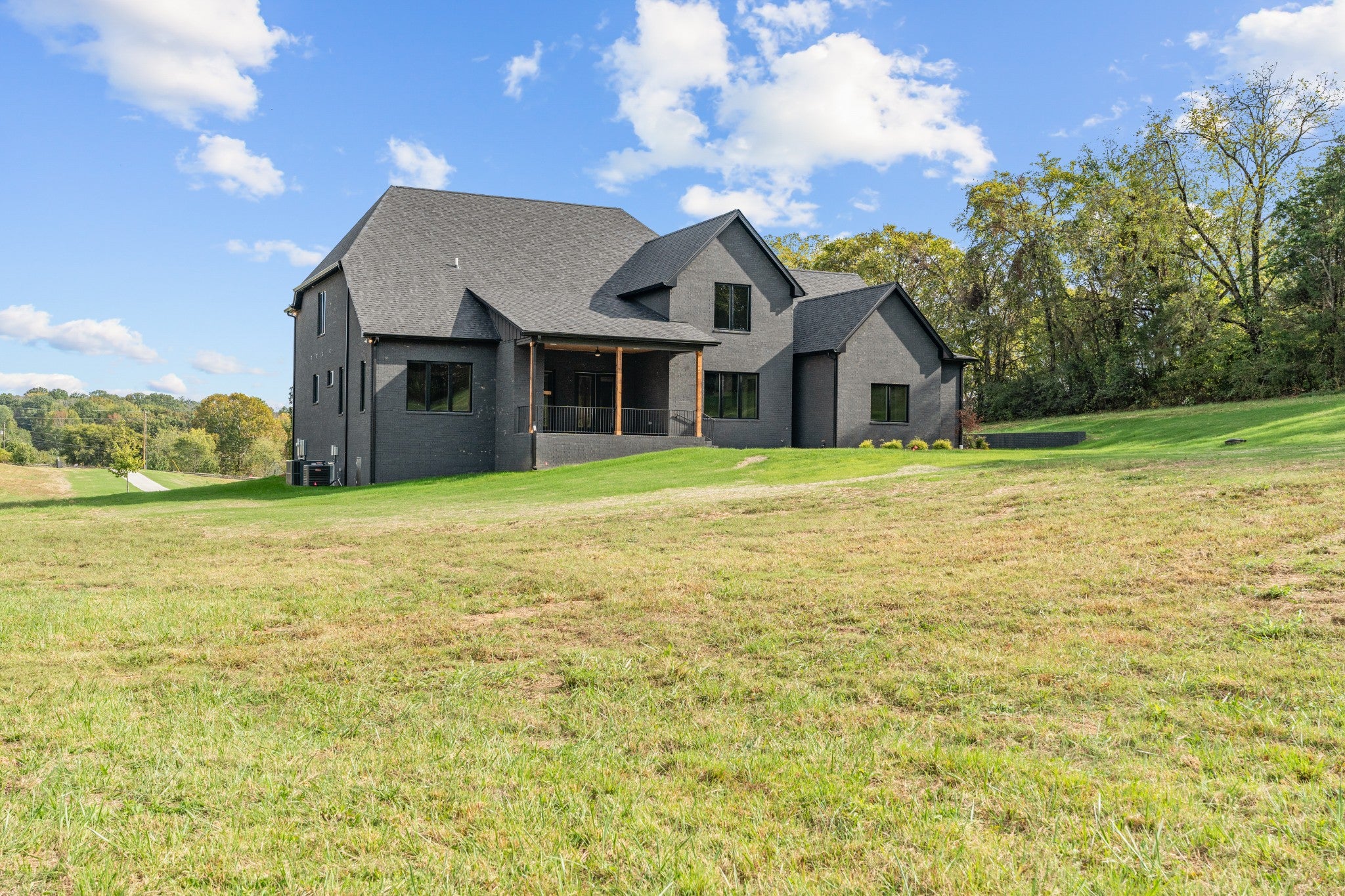 Lebanon, Tennessee, 37090, United States, 5 Bedrooms Bedrooms, ,7 BathroomsBathrooms,Residential,Active,1927656