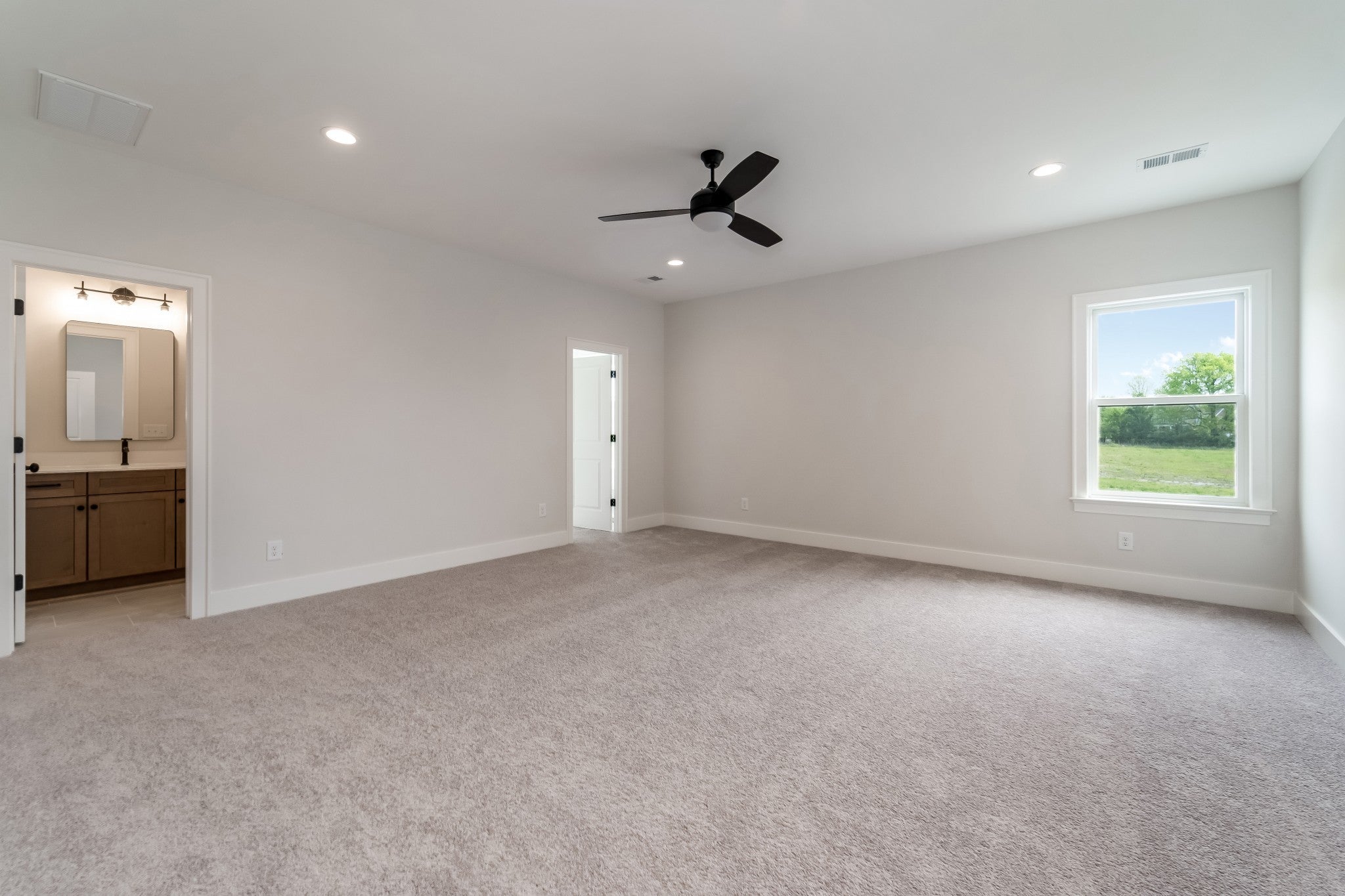 Franklin, Tennessee, 37064, United States, 5 Bedrooms Bedrooms, ,6 BathroomsBathrooms,Residential,Active,2007106