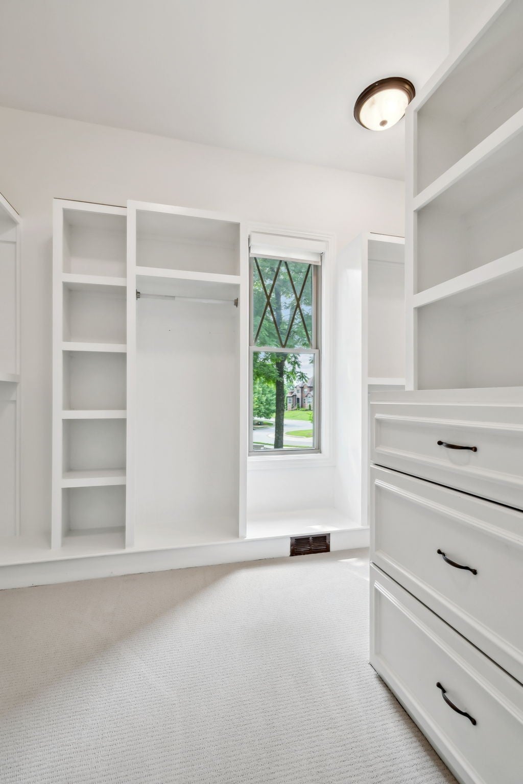 Mount Juliet, Tennessee, 37122, United States, 4 Bedrooms Bedrooms, ,5 BathroomsBathrooms,Residential,Active,2009417