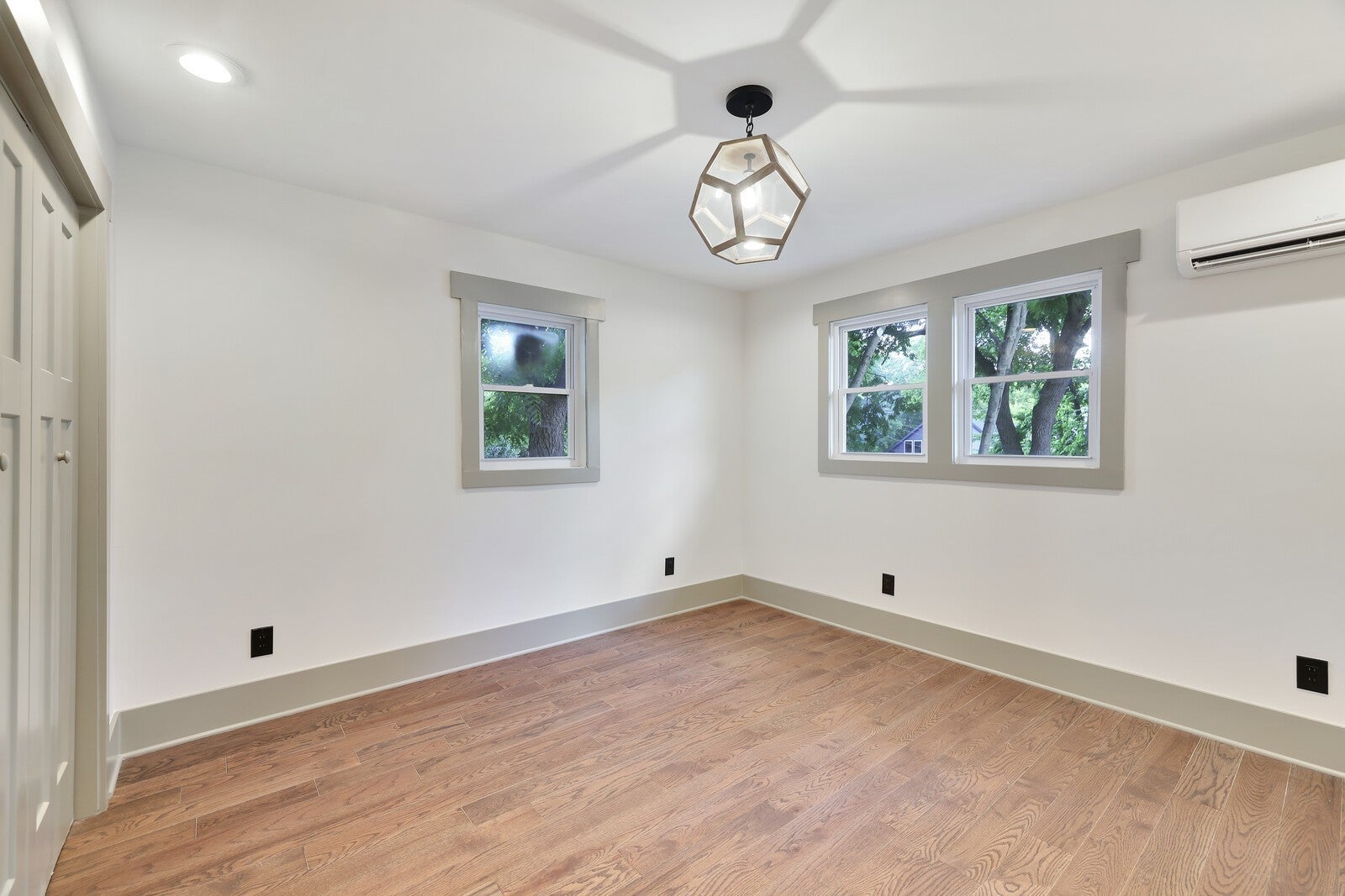 Nashville, Tennessee, 37206, United States, 4 Bedrooms Bedrooms, ,4 BathroomsBathrooms,Residential,Active,1953279
