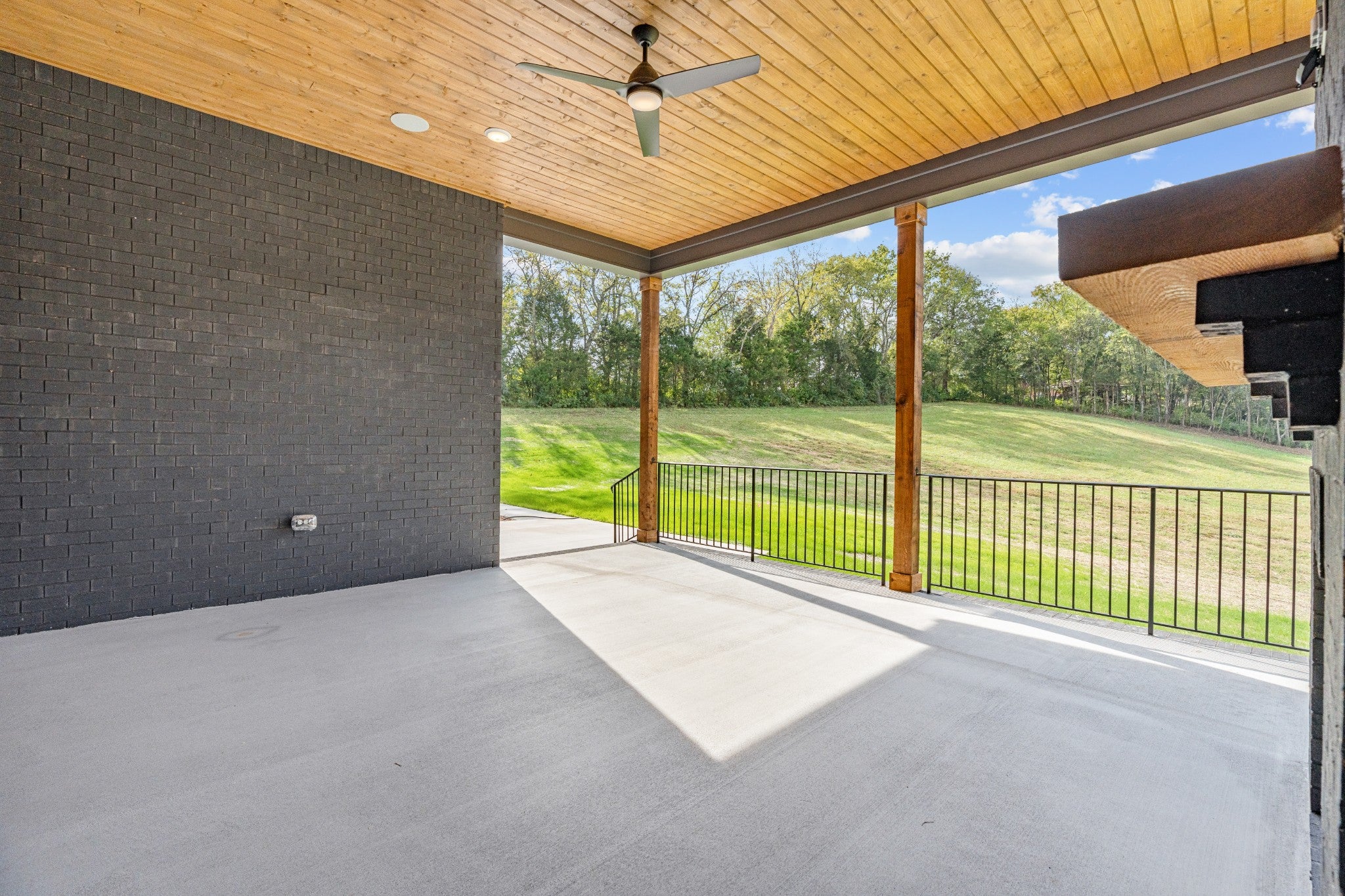 Lebanon, Tennessee, 37090, United States, 5 Bedrooms Bedrooms, ,7 BathroomsBathrooms,Residential,Active,1927656