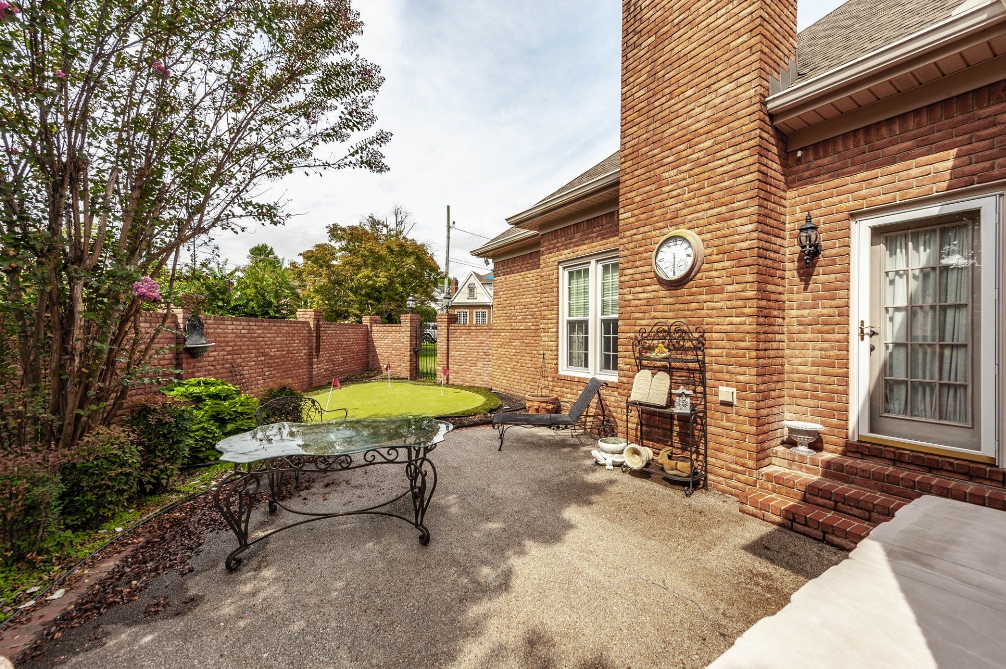 Hendersonville, Tennessee, 37075, United States, 4 Bedrooms Bedrooms, ,4 BathroomsBathrooms,Residential,Active,2003550