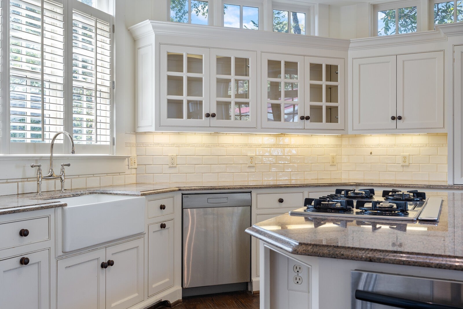 Nashville, Tennessee, 37205, United States, 5 Bedrooms Bedrooms, ,7 BathroomsBathrooms,Residential,Active,1965991