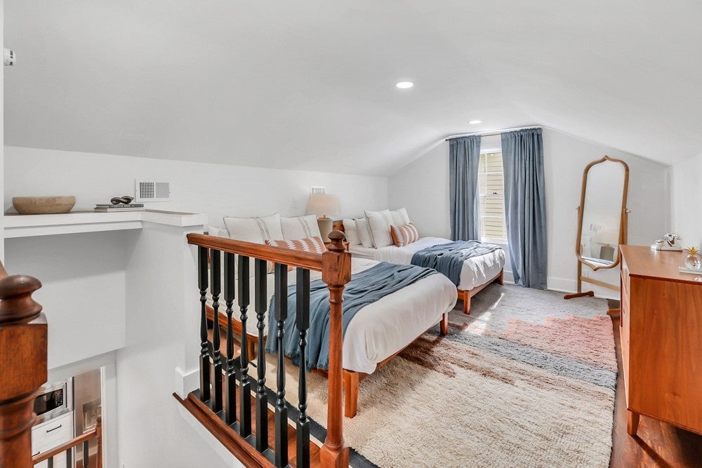 Nashville, Tennessee, 37206, United States, 3 Bedrooms Bedrooms, ,2 BathroomsBathrooms,Residential,Active,1912805