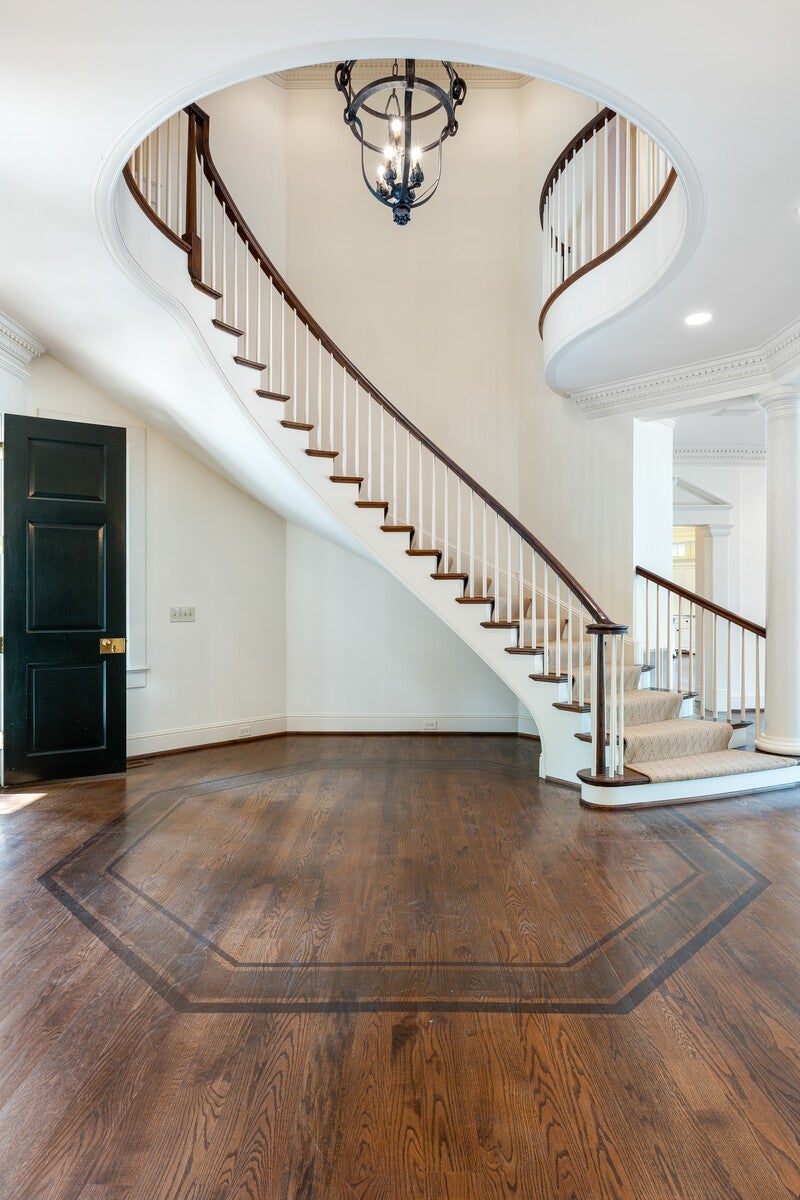 Nashville, Tennessee, 37205, United States, 5 Bedrooms Bedrooms, ,7 BathroomsBathrooms,Residential,Active,1965991