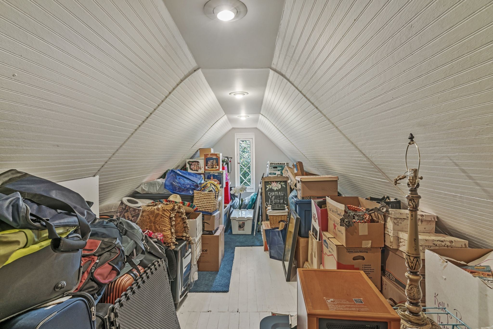 Nashville, Tennessee, 37215, United States, 4 Bedrooms Bedrooms, ,5 BathroomsBathrooms,Residential,Active,1988489