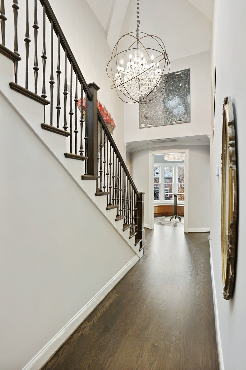 Nashville, Tennessee, 37206, United States, 7 Bedrooms Bedrooms, ,8 BathroomsBathrooms,Residential,Active,2006799