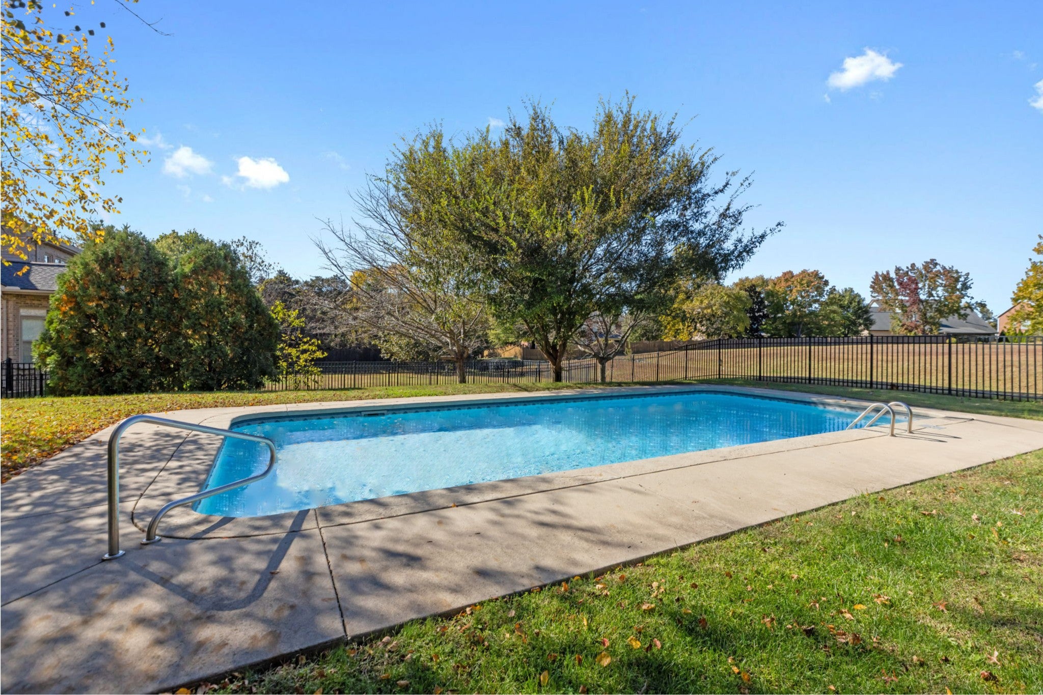 Brentwood, Tennessee, 37027, United States, 5 Bedrooms Bedrooms, ,4 BathroomsBathrooms,Residential,Active,2006880