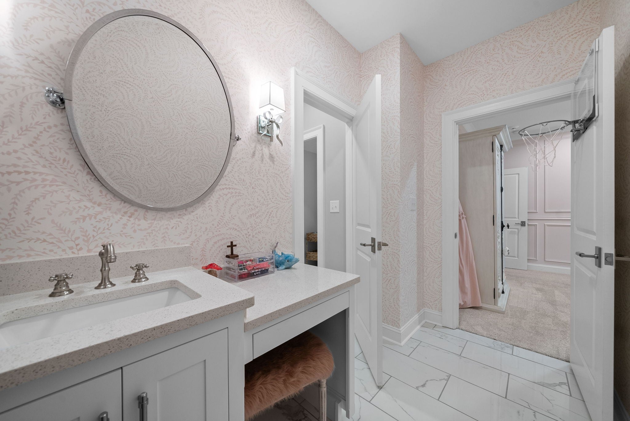 Clarksville, Tennessee, 37043, United States, 7 Bedrooms Bedrooms, ,4 BathroomsBathrooms,Residential,Active,1994960