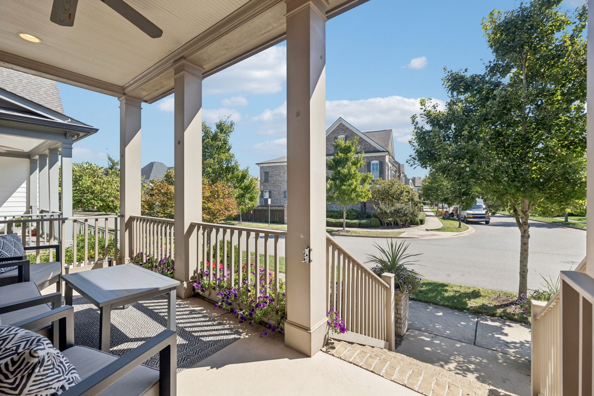 Franklin, Tennessee, 37064, United States, 3 Bedrooms Bedrooms, ,3 BathroomsBathrooms,Residential,Active,1954002