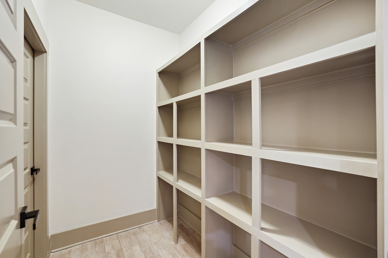 Lebanon, Tennessee, 37087, United States, 5 Bedrooms Bedrooms, ,6 BathroomsBathrooms,Residential,Active,2001060