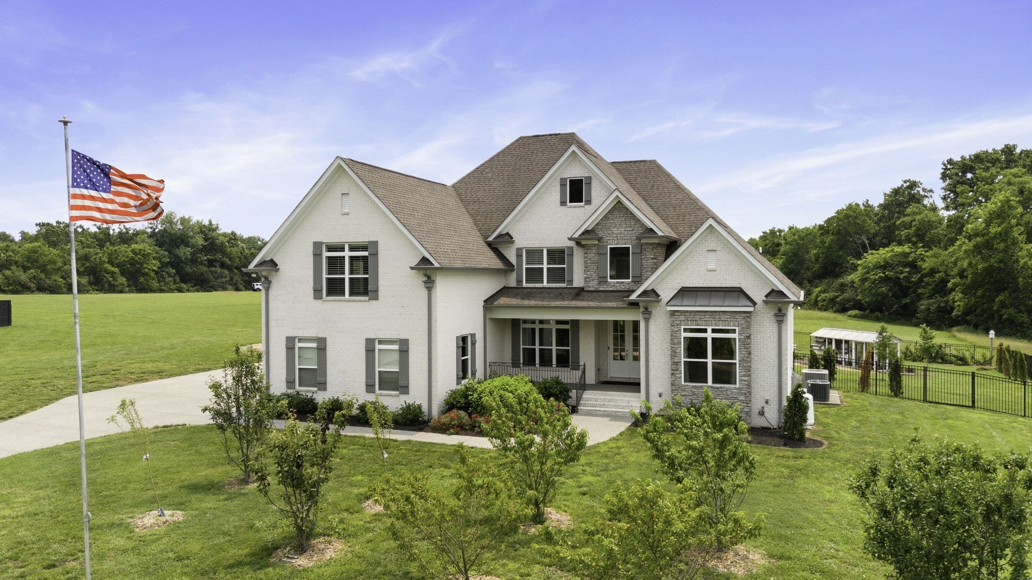 Lebanon, Tennessee, 37087, United States, 4 Bedrooms Bedrooms, ,3 BathroomsBathrooms,Residential,Contingent,2007216