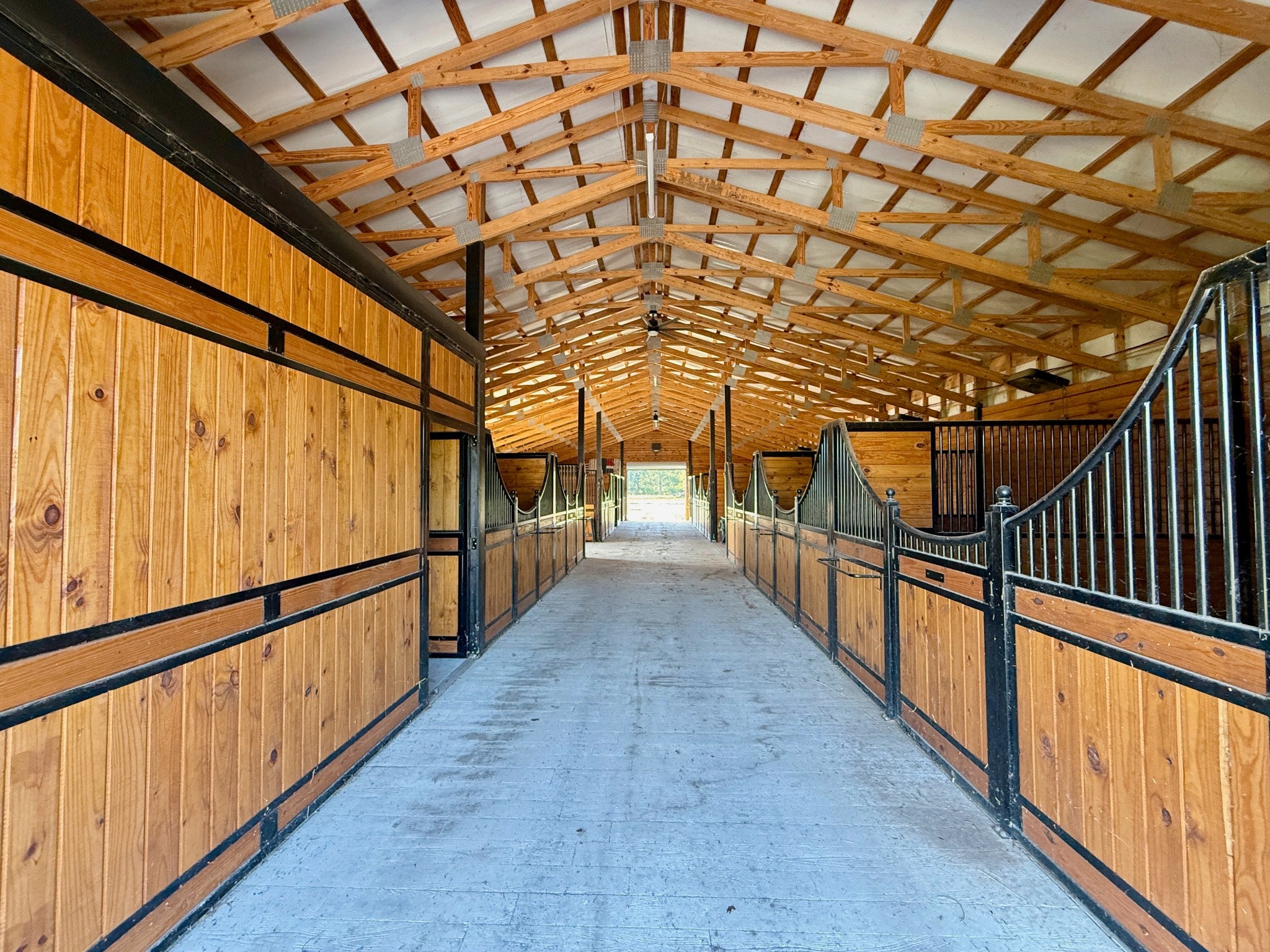 Lebanon, Tennessee, 37090, United States, 3 Bedrooms Bedrooms, ,4 BathroomsBathrooms,Residential,Active,1954332