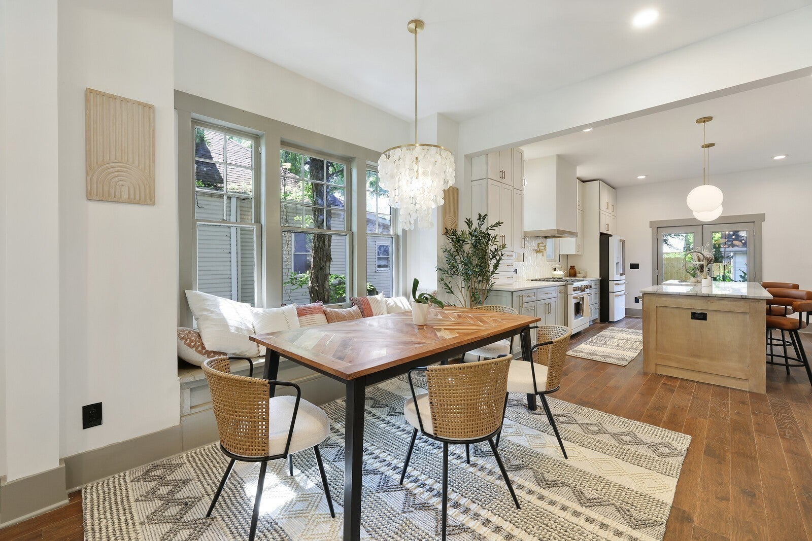 Nashville, Tennessee, 37206, United States, 4 Bedrooms Bedrooms, ,4 BathroomsBathrooms,Residential,Active,2007628