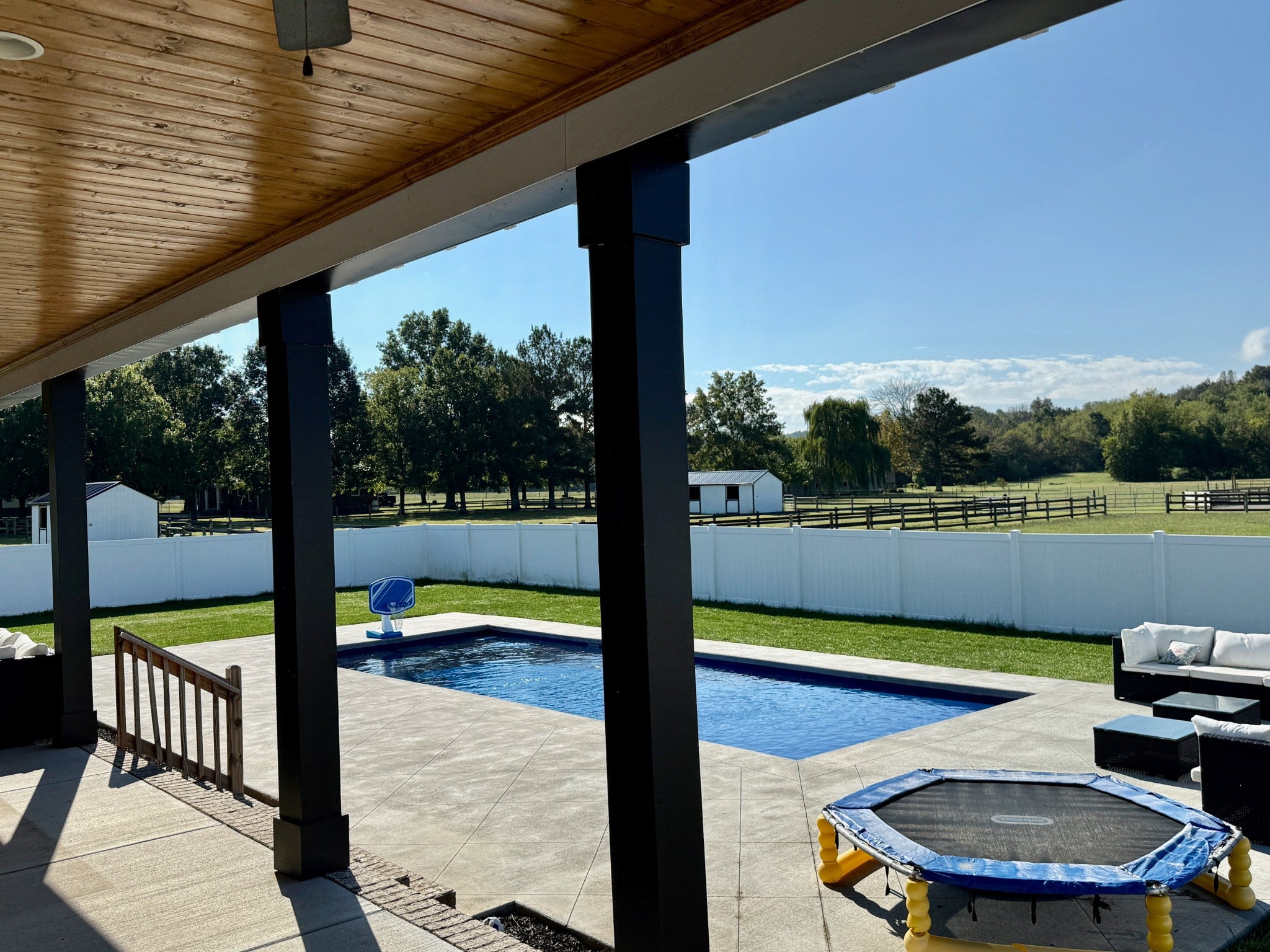 Lebanon, Tennessee, 37090, United States, 3 Bedrooms Bedrooms, ,4 BathroomsBathrooms,Residential,Active,1954332