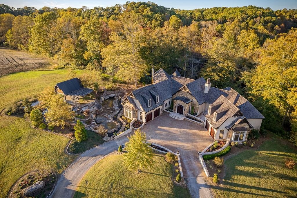 Smithville, Tennessee, 37166, United States, ,7 BathroomsBathrooms,Residential,Active,1769789