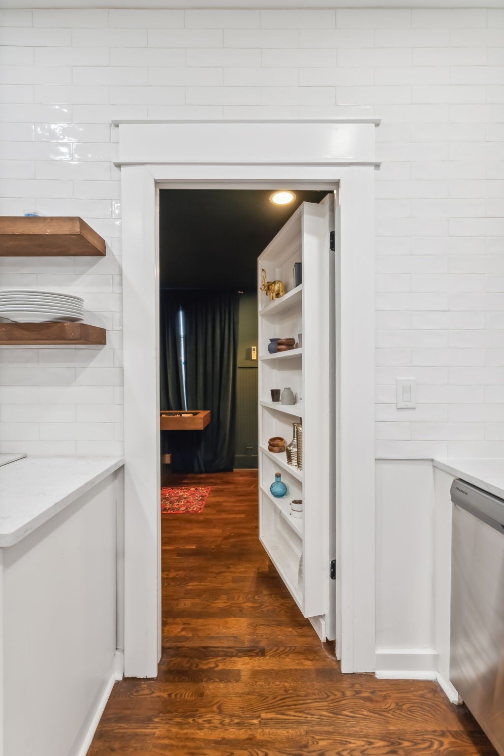 Nashville, Tennessee, 37206, United States, 3 Bedrooms Bedrooms, ,2 BathroomsBathrooms,Residential,Active,1912805