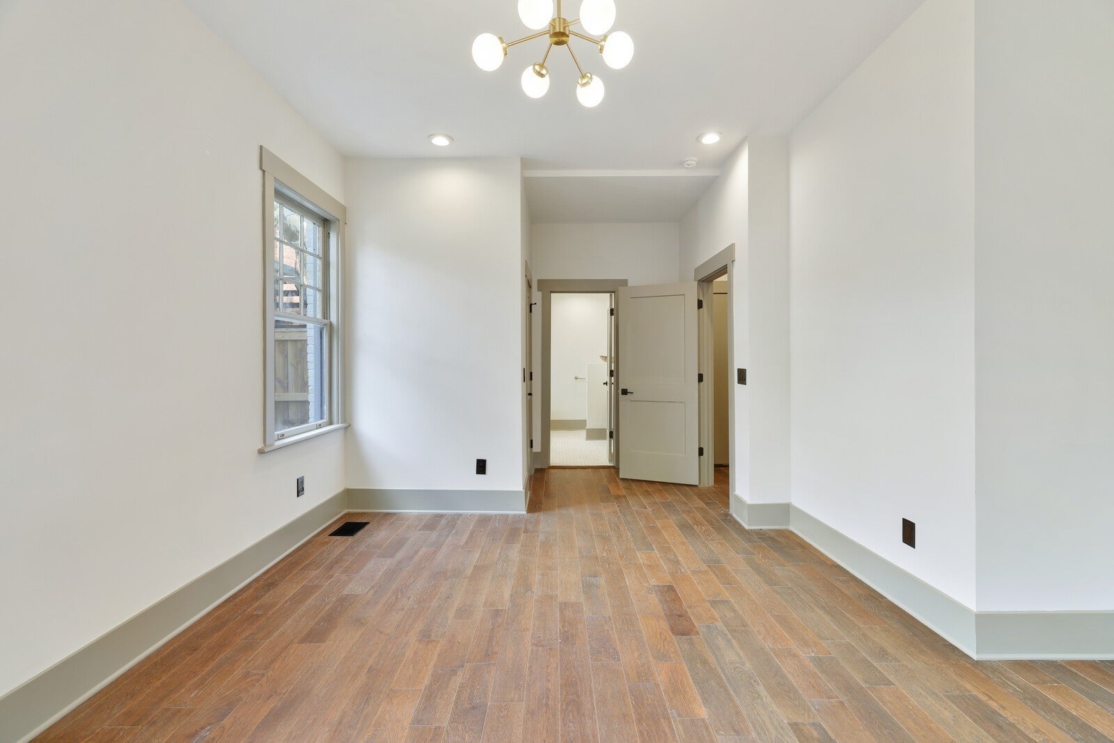 Nashville, Tennessee, 37206, United States, 4 Bedrooms Bedrooms, ,4 BathroomsBathrooms,Residential,Active,2007628