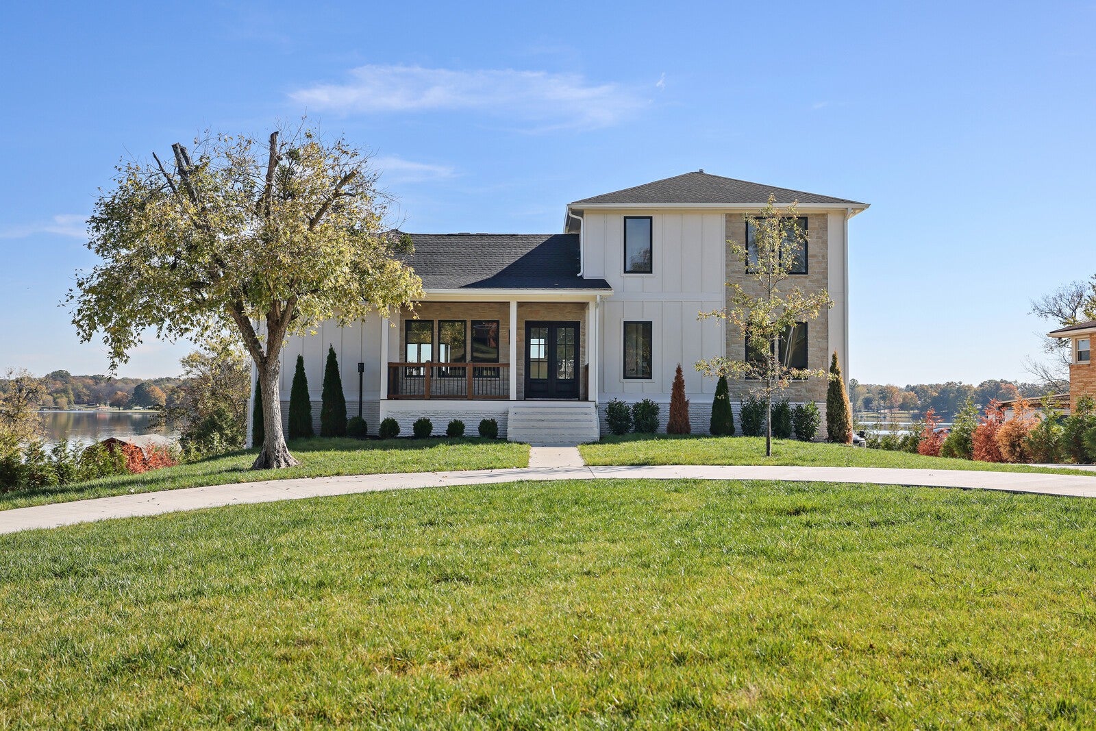 Hendersonville, Tennessee, 37075, United States, 5 Bedrooms Bedrooms, ,5 BathroomsBathrooms,Residential,Active,1988446