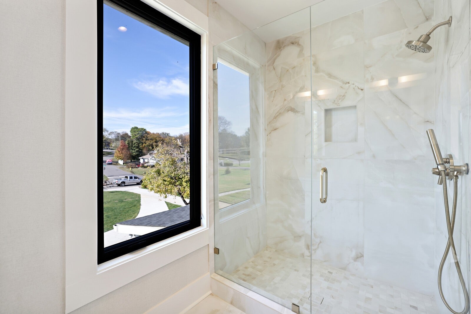 Hendersonville, Tennessee, 37075, United States, 5 Bedrooms Bedrooms, ,5 BathroomsBathrooms,Residential,Active,1988446