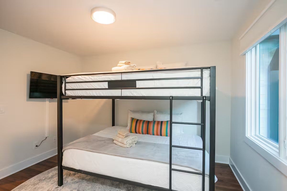 Nashville, Tennessee, 37208, United States, 7 Bedrooms Bedrooms, ,7 BathroomsBathrooms,Residential,Active,1997582