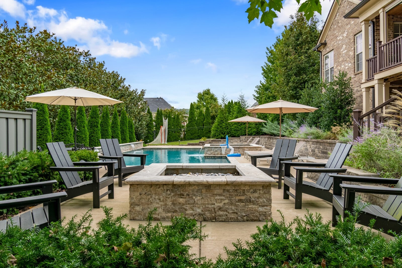 Brentwood, Tennessee, 37027, United States, 5 Bedrooms Bedrooms, ,7 BathroomsBathrooms,Residential,Active,2011215