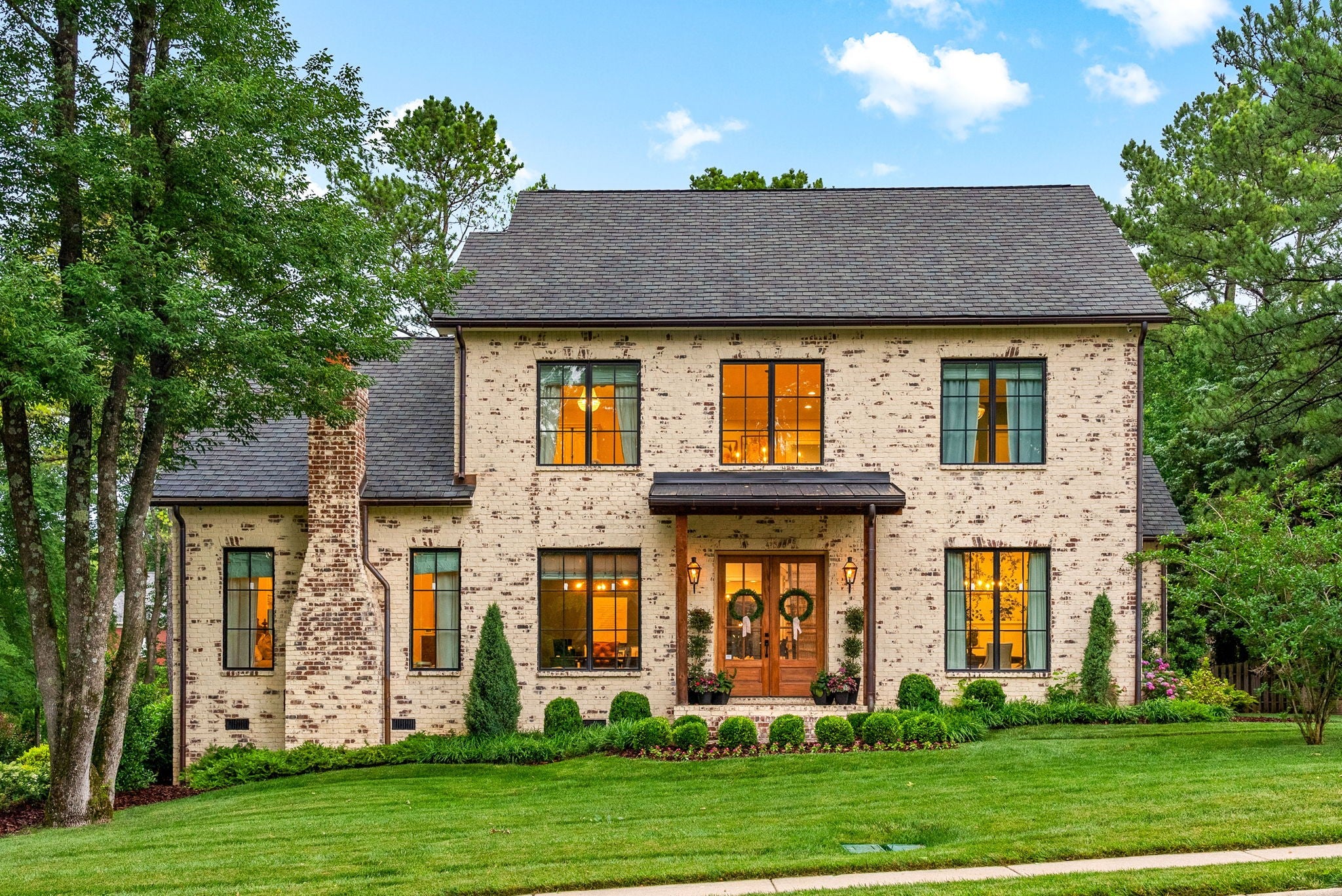 Clarksville, Tennessee, 37043, United States, 7 Bedrooms Bedrooms, ,4 BathroomsBathrooms,Residential,Active,1994960