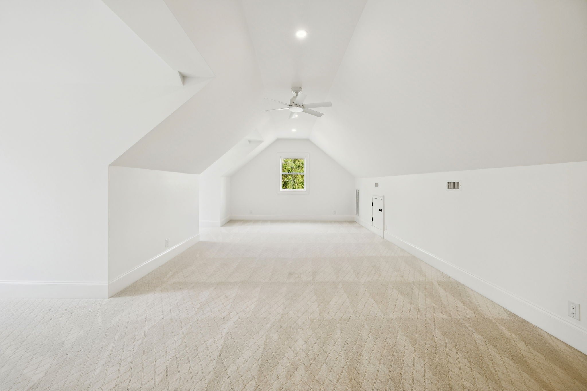 Mount Juliet, Tennessee, 37122, United States, 4 Bedrooms Bedrooms, ,6 BathroomsBathrooms,Residential,Active,1968412